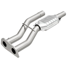 Load image into Gallery viewer, MagnaFlow Direct Fit Catalytic Converter 98 GM Truck 5.7L - 23179