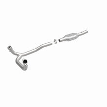 Load image into Gallery viewer, MagnaFlow Direct Fit Catalytic Converter 96 Ford E-Series Van 5.8L - 23101