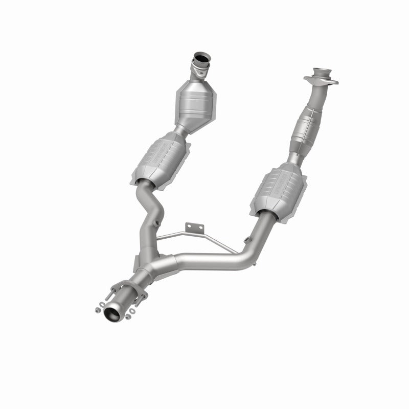 MagnaFlow Direct Fit Catalytic Converter 96-98 Ford Mustang 3.8L - 444064
