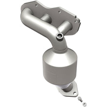 Load image into Gallery viewer, MagnaFlow Direct Fit Catalytic Converter 14-15 Toyota Highlander 3.5L Manifold - 52545