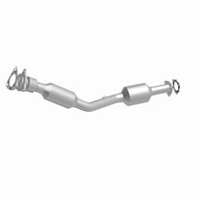 Load image into Gallery viewer, MagnaFlow 08-10 Saturn Vue 2.4L Direct Fit Converter - 5582722