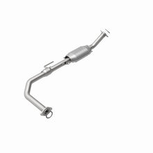 Load image into Gallery viewer, MagnaFlow Direct Fit Catalytic Converter 00-8/04 Toyota Tundra 4.7L D/S Front - 23753