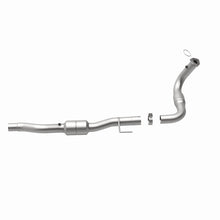 Load image into Gallery viewer, MagnaFlow Direct Fit Catalytic Converter 02-03 Avalanche 8.1 DS OEM - 49636