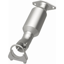Load image into Gallery viewer, MagnaFlow Direct Fit Catalytic Converter 12-16 Toyota Prius C 1.5L - 5671448