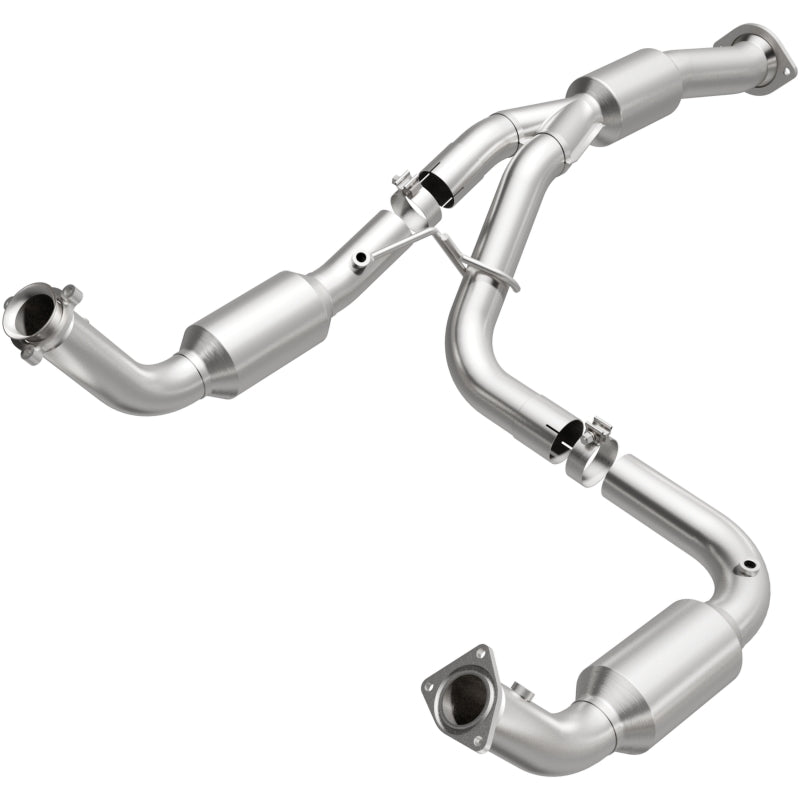 MagnaFlow 12-14 Chevrolet Silverado 2500 HD 6.0L Direct Fit Converter - 5582812