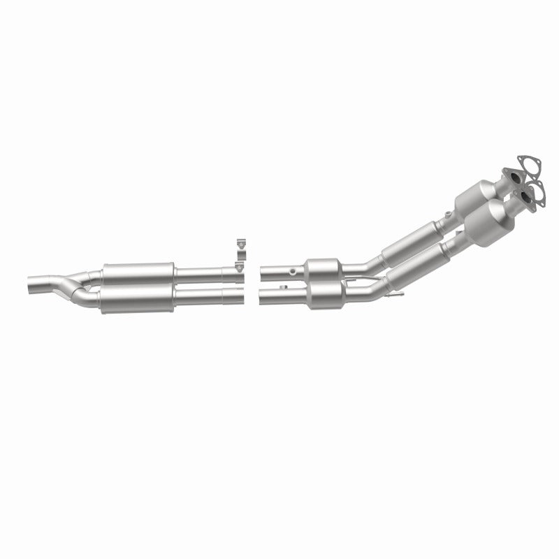 MagnaFlow 2006 Volkswagen Passat 3.6L Direct Fit Converter - 551799