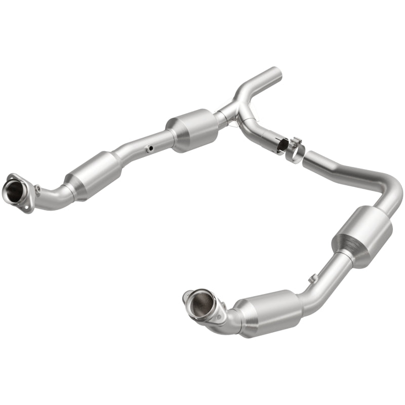 MagnaFlow Direct Fit Catalytic Converter OEM 07-08 Ford E-150 - 5582640
