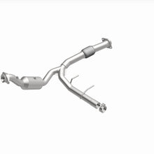 Load image into Gallery viewer, MagnaFlow 18-21 Ford Expedition Right Underbody 3.5L Direct Fit Catalytic Converter - 280219