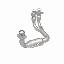 Load image into Gallery viewer, MagnaFlow Direct Fit Catalytic Converter OEM Grade 00-05 Toyota MR2 Spyder 1.8L Rear - 51140