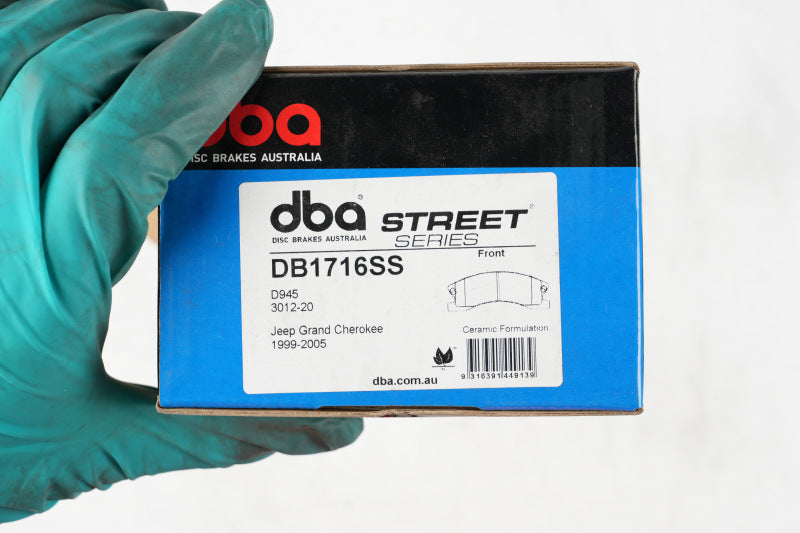 DBA 99-04 Jeep Grand Cherokee Street Series Front Brake Pads - DB1716SS