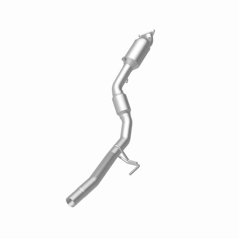 MagnaFlow Direct Fit Catalytic Converter 11-15 Volkswagen Touareg V6 3.6 OEM Underbody - 52411