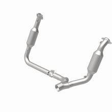 Load image into Gallery viewer, MagnaFlow 2006 Dodge Ram 1500 5.7L Direct Fit Converter - 5451711
