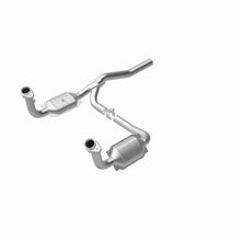 Load image into Gallery viewer, MagnaFlow Direct Fit Catalytic Converter 07-11 Dodge Nitro 4.0L - 51829