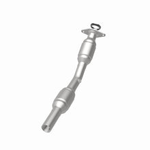 Load image into Gallery viewer, MagnaFlow Direct Fit Catalytic Converter Converter 05-08 Toyota Corolla 1.8L - 551461