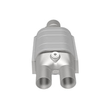 Load image into Gallery viewer, MagnaFlow Universal Catalytic Converter 2.5inch/2inch single/dual w/ O2 - 99067HM