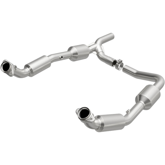 MagnaFlow Direct Fit Catalytic Converter 2008+ Ford E-150 4.6L - 5481640