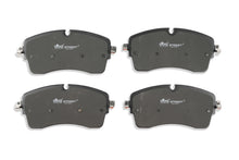 Load image into Gallery viewer, DBA 20-22 Land Rover Defender Street Series Front Brake Pads - DB15257SS