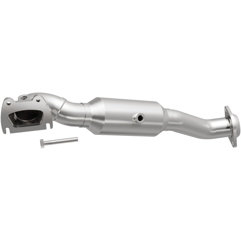 MagnaFlow Direct Fit Catalytic Converter 15-19 Ram 1500 3.6L OEM Grade Fed/EPA Compliant Manifold - 22-177