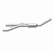 Load image into Gallery viewer, MagnaFlow Direct Fit Catalytic Converter 1997-2000 Ford Explorer 4.0 - 4451314