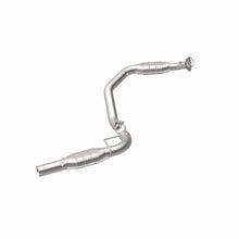 Load image into Gallery viewer, MagnaFlow Direct Fit Catalytic Converter 03-05 Express 2500 4.8L Driver Side - 24389