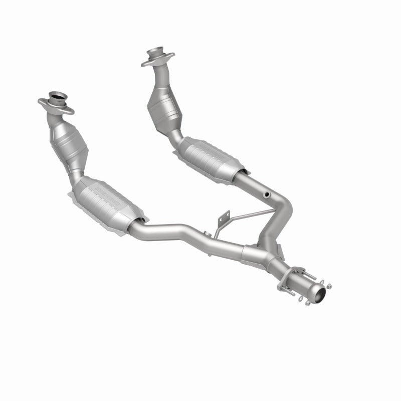 MagnaFlow Direct Fit Catalytic Converter 96-98 Ford Mustang 3.8L - 93344