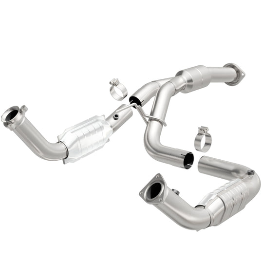 MagnaFlow Direct Fit Catalytic Converter 11-13 Chev Silverado 2500 HD/3500 HD 6.0L - 51812