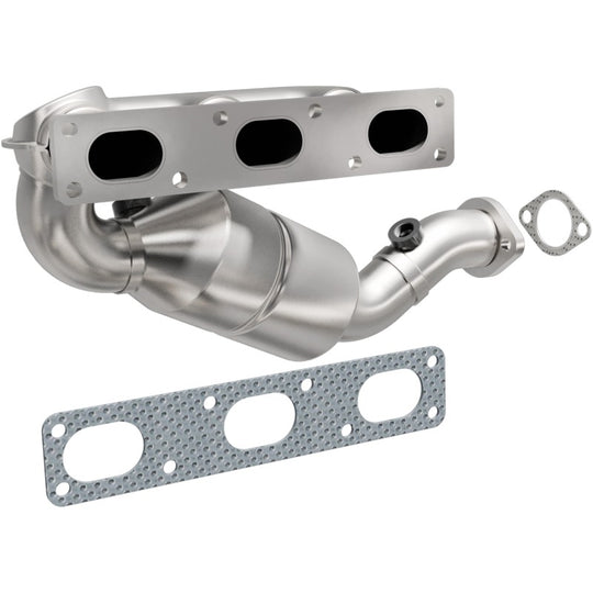 MagnaFlow Direct Fit Catalytic Converter BMW 5 99-00 Rear - 452466