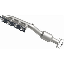Load image into Gallery viewer, MagnaFlow 2004 Nissan Titan 5.6L Direct Fit Converter - 4583381