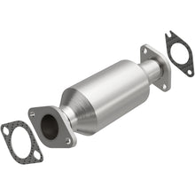 Load image into Gallery viewer, MagnaFlow 11-13 Sorento 2.4L Underbody Direct Fit Converter - 52863