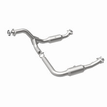 Load image into Gallery viewer, MagnaFlow 2006 Ford Explorer 4.6L Direct Fit Converter - 5451672