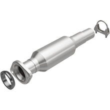 Load image into Gallery viewer, MagnaFlow 04-06 Toyota Sienna 3.3L Direct Fit Converter - 5592030