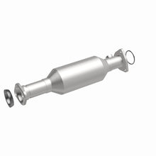 Load image into Gallery viewer, MagnaFlow Conv DF 97-01 Honda CR-V 2.0L - 23767