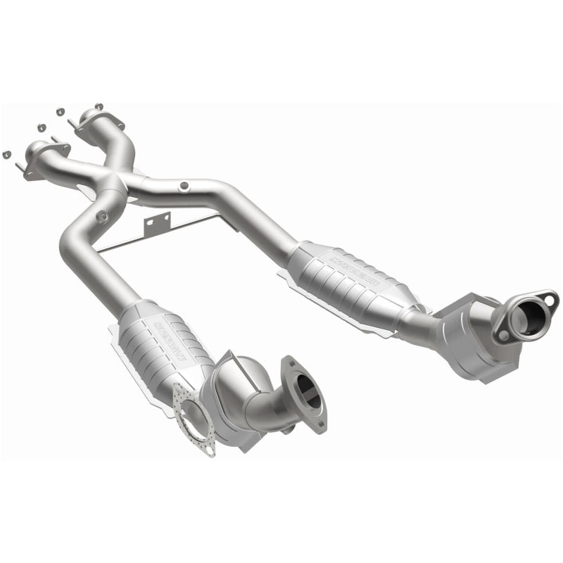 MagnaFlow Direct Fit Catalytic Converter 96-98 4.6L *California* - 441112