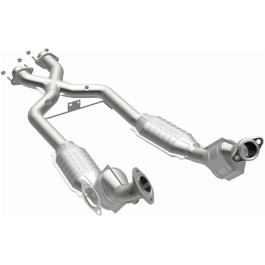 MagnaFlow Direct Fit Catalytic Converter 96-98 4.6L *California* - 441112