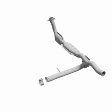 Load image into Gallery viewer, MagnaFlow Direct Fit Catalytic Converter 2005 Ford F150 V8 - 5481744