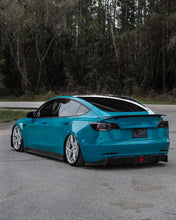 Load image into Gallery viewer, TESERY Tesla Model 3 Carbon Fiber Rear Spoiler Ver.3