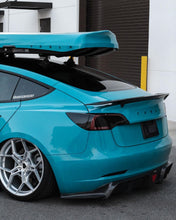 Load image into Gallery viewer, TESERY Tesla Model 3 Carbon Fiber Rear Spoiler Ver.3