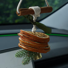 Load image into Gallery viewer, Car Orange Scent Christmas  Ornament 丨Universal Hanging Design