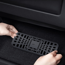 Load image into Gallery viewer, Rear Vent Cover for Model 3 Highland