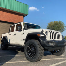 Load image into Gallery viewer, Oracle Jeep JL/Gladiator JT Oculus Bi-LED Projector Headlights - Amber/White Switchback