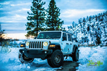 Load image into Gallery viewer, Oracle Oculus Bi-LED Projector Headlights for Jeep JL/Gladiator JT - Matte Blk - 5500K
