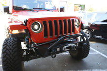 Load image into Gallery viewer, Oracle Jeep JL/Gladiator JT Oculus Bi-LED Projector Headlights - Amber/White Switchback